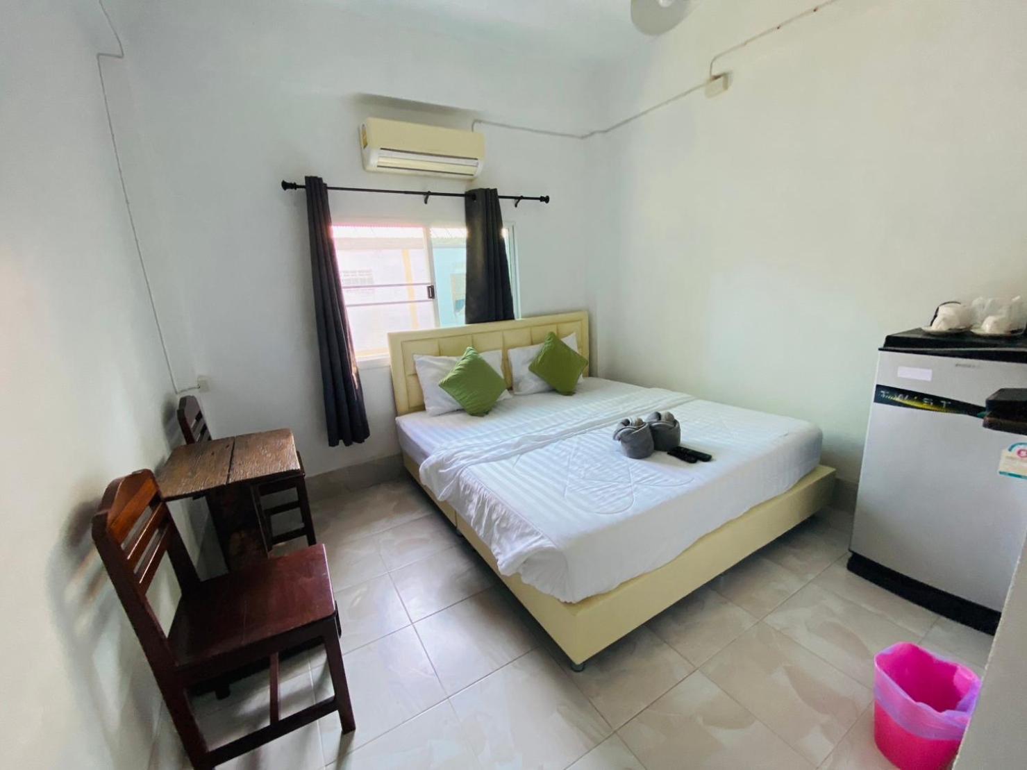 Готель Miss Hong House Koh Samet Екстер'єр фото