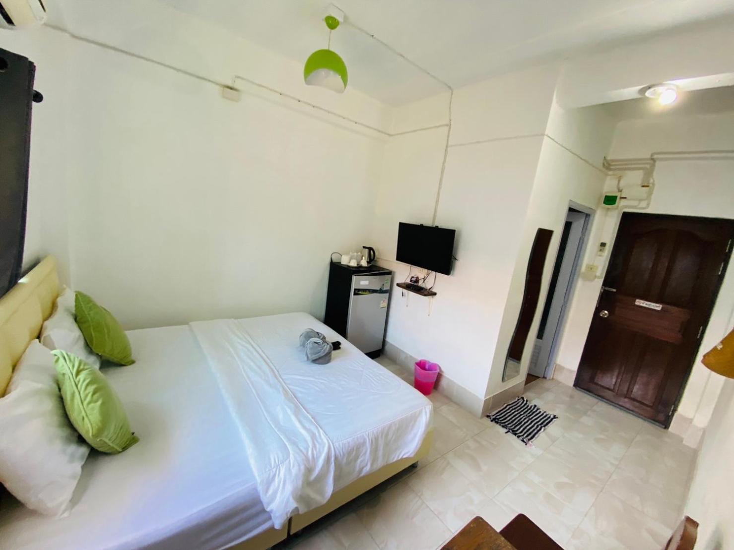 Готель Miss Hong House Koh Samet Екстер'єр фото
