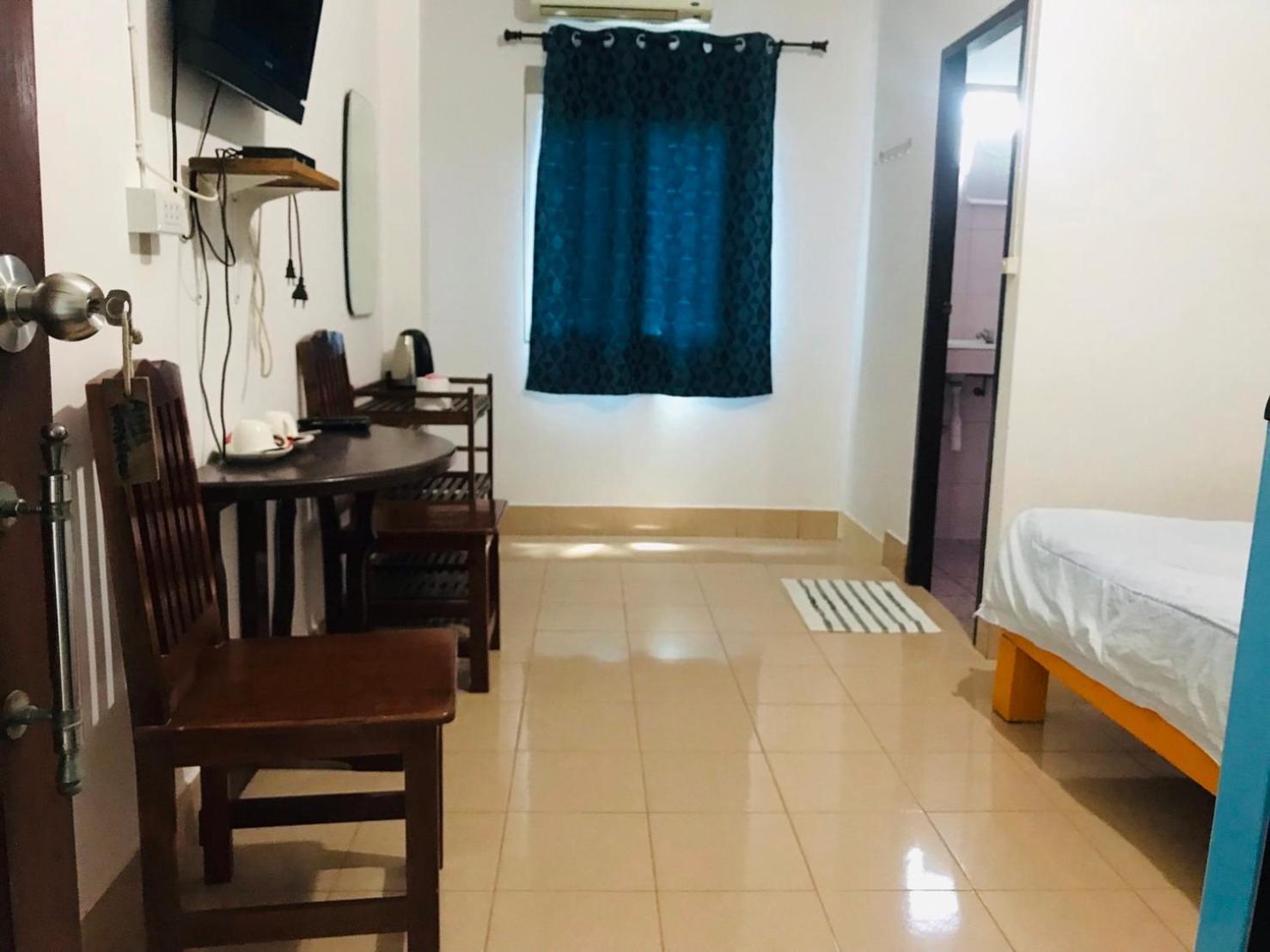 Готель Miss Hong House Koh Samet Екстер'єр фото