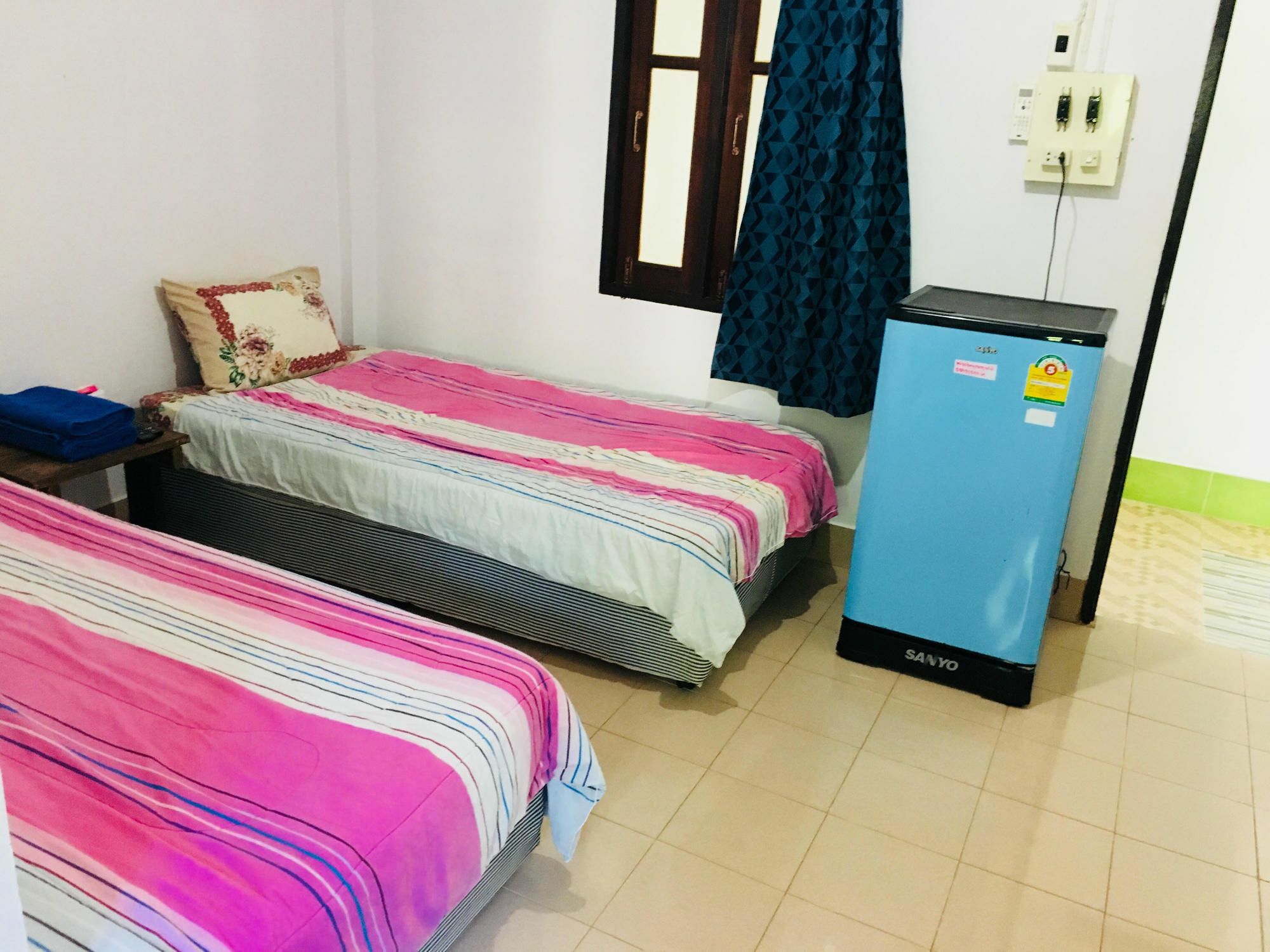 Готель Miss Hong House Koh Samet Екстер'єр фото
